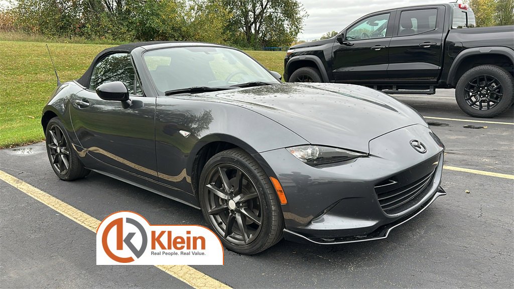 2016 Mazda MX-5 Miata Miata photo 2