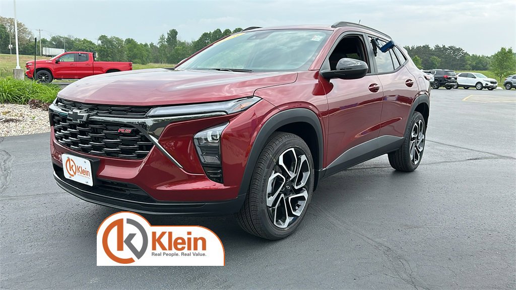 2025 Chevrolet Trax photo 3