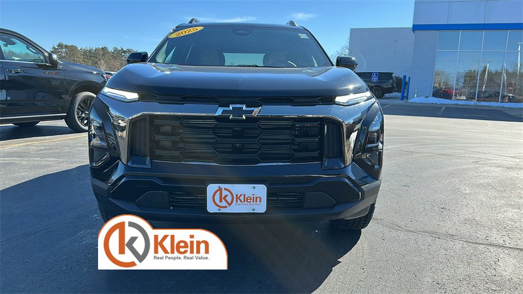 2025 Chevrolet Equinox ACTIV photo 2