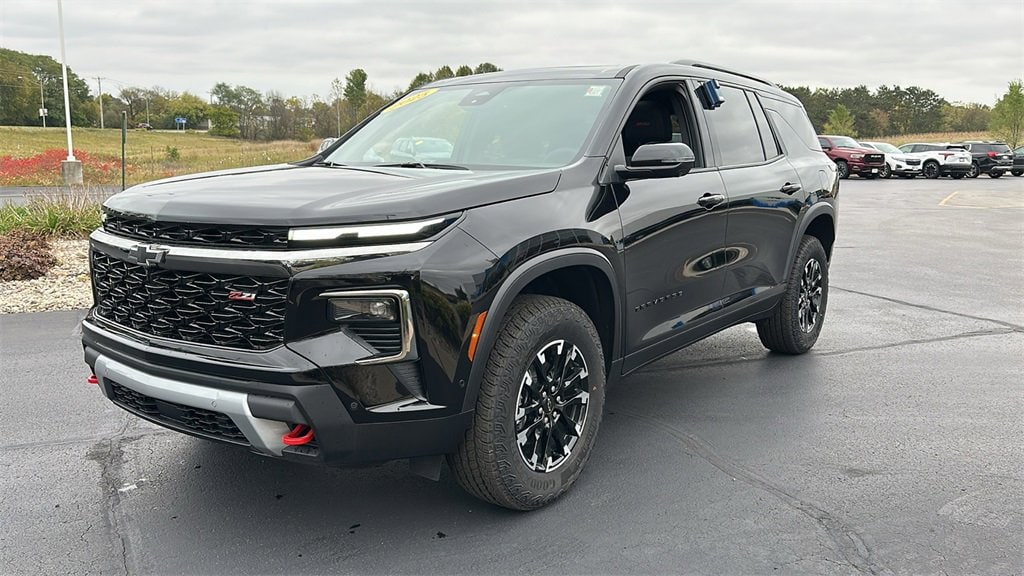Used 2025 Chevrolet Traverse Z71 SUV