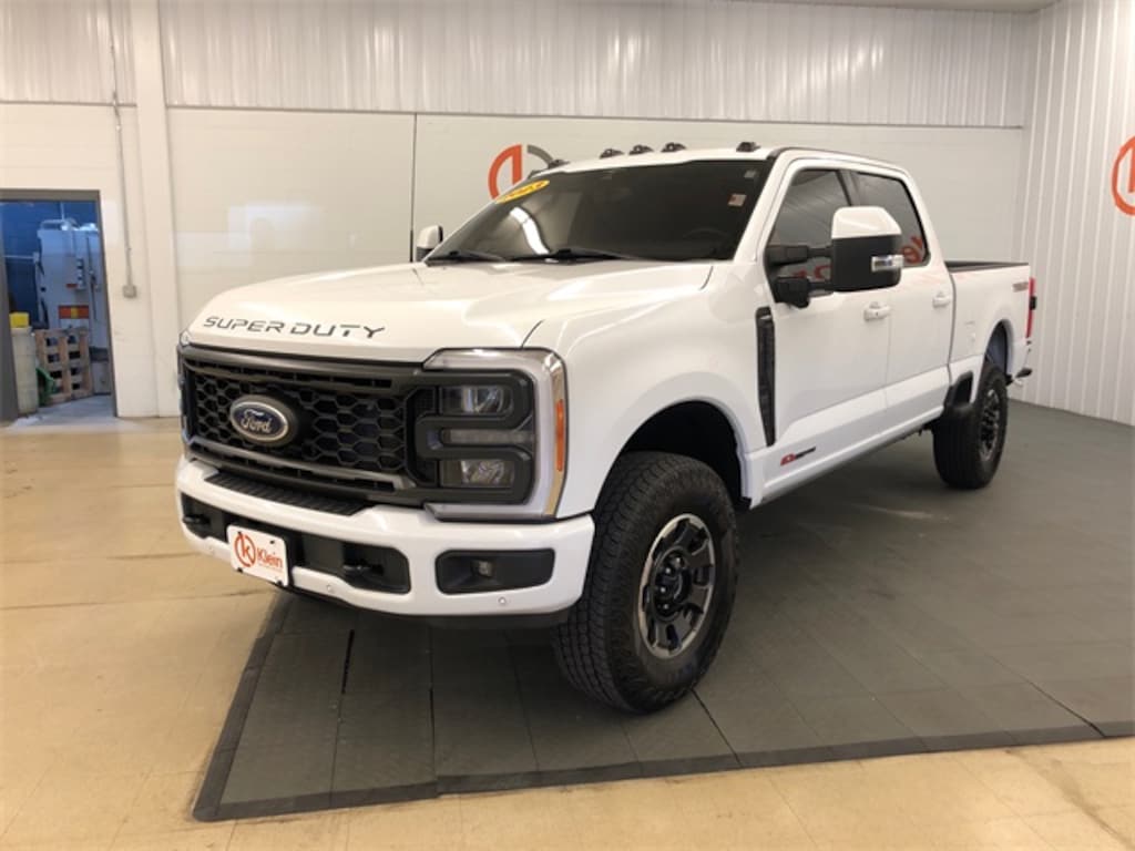 Used 2023 Ford F-250 Lariat Tremor/Ultimate/Sport Truck Crew Cab