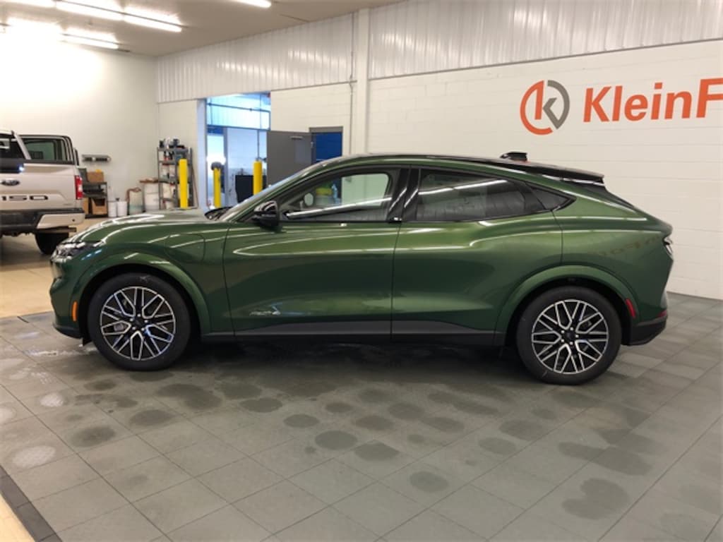 Used 2025 Ford Mustang Mach-E Premium Extended Battery/Roof SUV