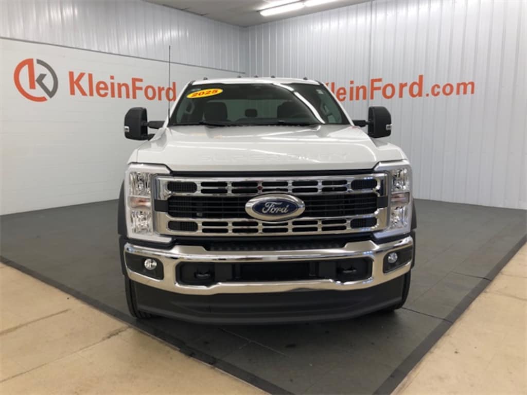 New 2025 Ford F-550 Chassis  Truck Crew Cab