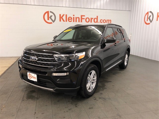 2023 Ford Explorer XLT photo 2