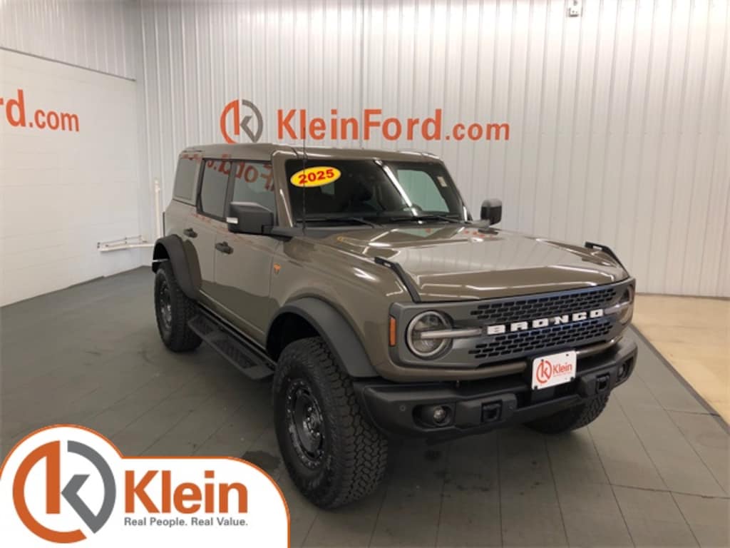 New 2025 Ford Bronco Badlands SUV