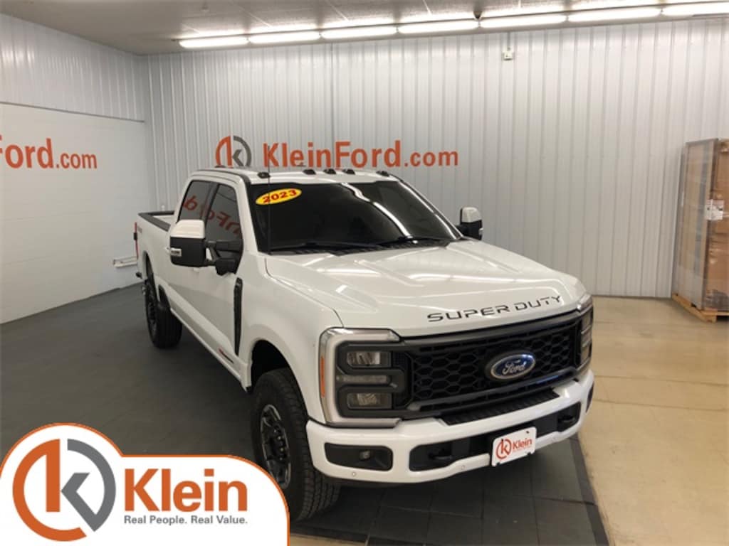 Used 2023 Ford F-250 Lariat Tremor/Ultimate/Sport Truck Crew Cab