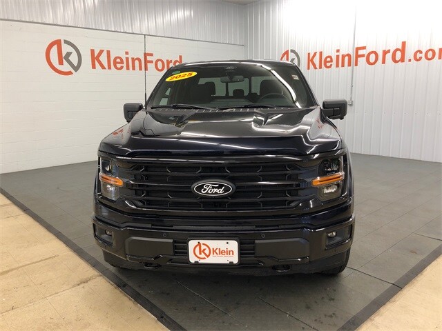 2025 Ford F-150 XLT photo 2