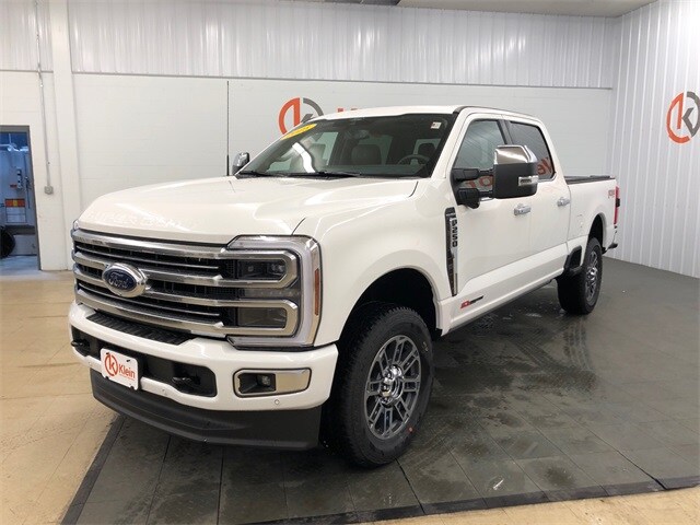 2025 Ford F-250 Platinum photo 3