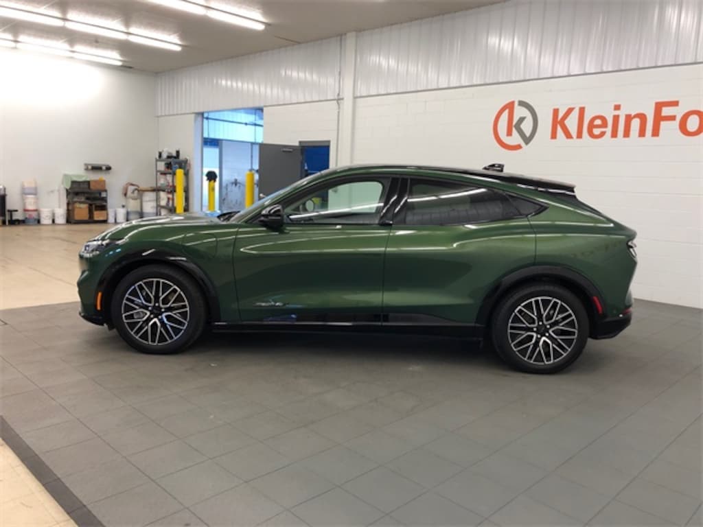 Used 2024 Ford Mustang Mach-E Premium Extended Battery SUV