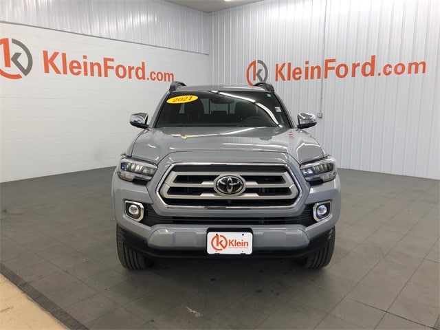 Used 2021 Toyota Tacoma Limited with VIN 3TMGZ5AN7MM420224 for sale in Winneconne, WI
