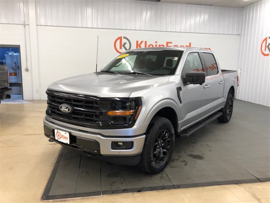 New 2025 Ford F-150 XLT Truck SuperCrew Cab