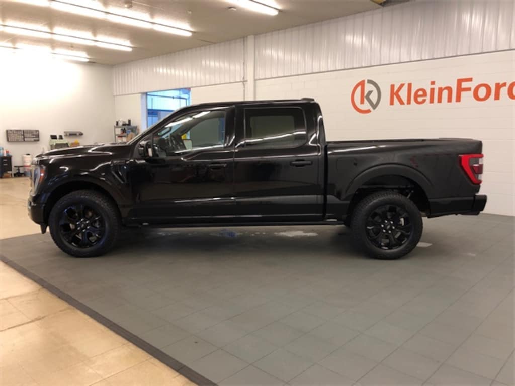 Used 2022 Ford F-150 Lariat 502A/Black Appearace Package Truck