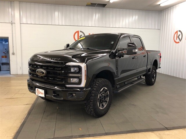 2024 Ford F-250 Lariat Tremor photo 3