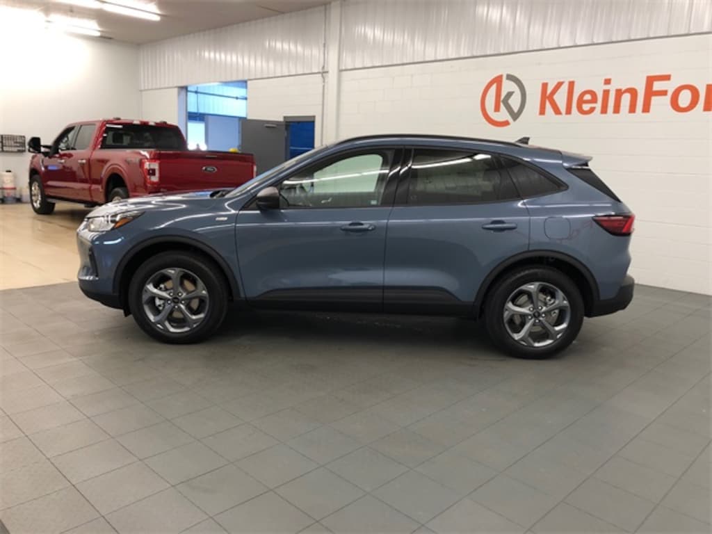 New 2026 Ford Escape ST-Line SUV