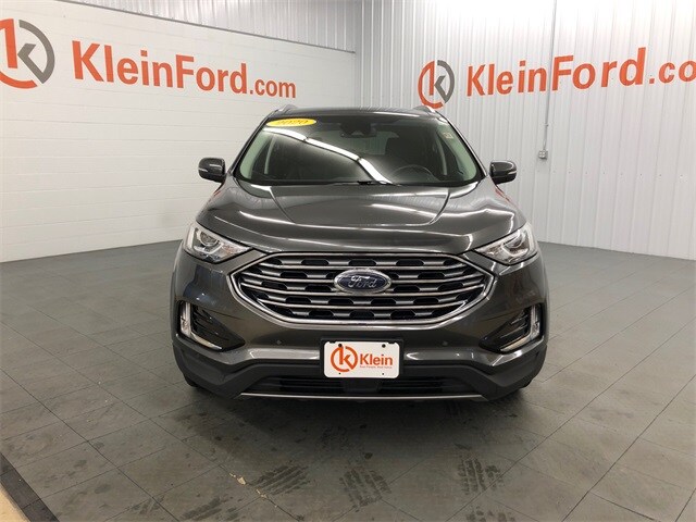 2020 Ford Edge Titanium photo 2