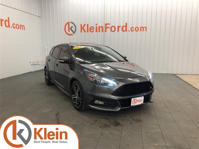 2018 Ford Focus ST's photo