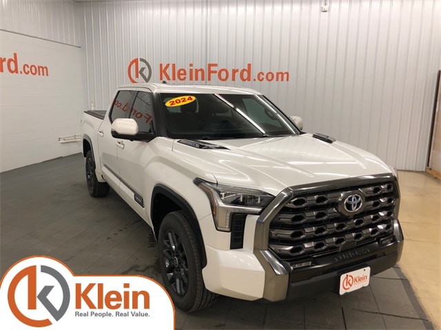2024 Toyota Tundra Platinum's photo