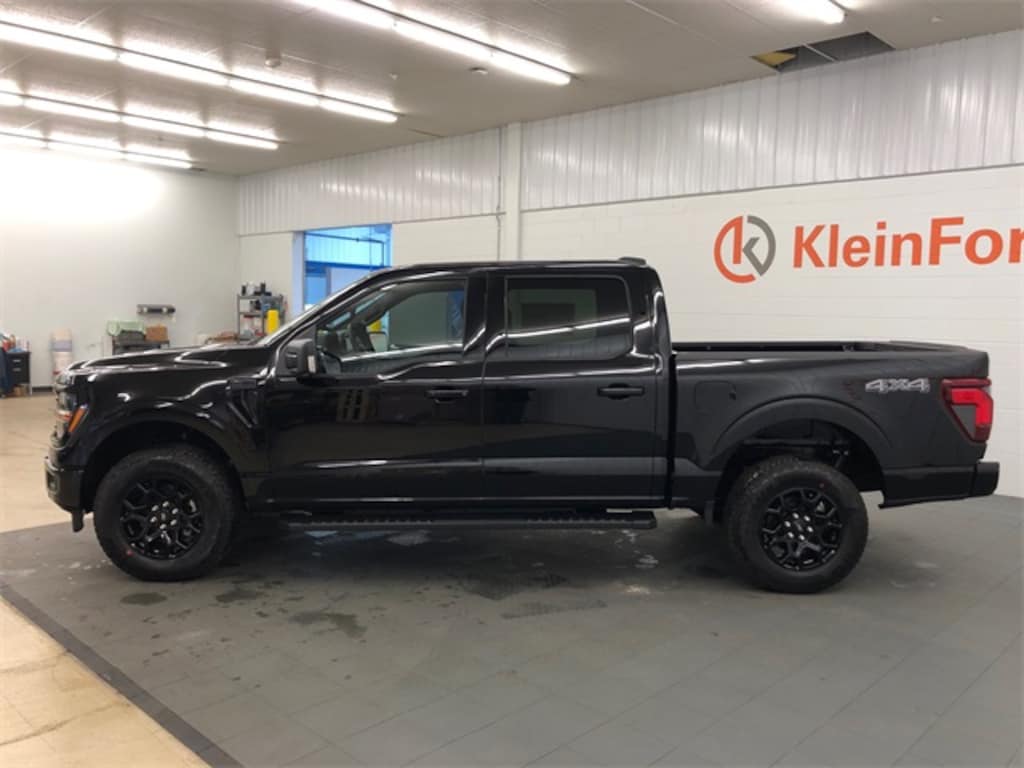 New 2025 Ford F-150 XLT Truck SuperCrew Cab
