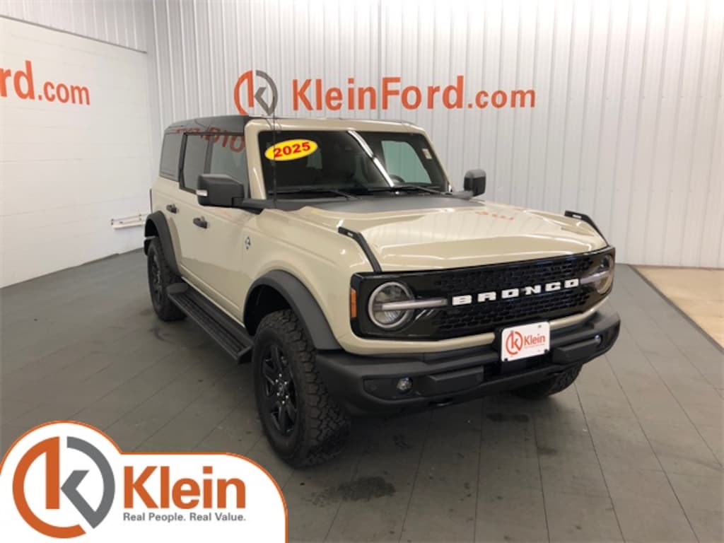 New 2025 Ford Bronco Outer Banks SUV