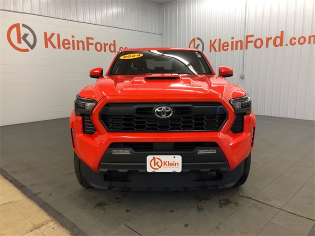 Used 2024 Toyota Tacoma TRD Sport Truck