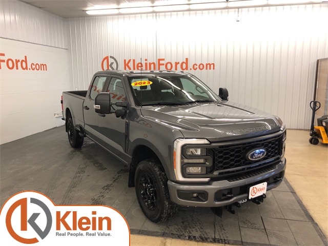 2023 Ford F-250 Super Duty XL's photo