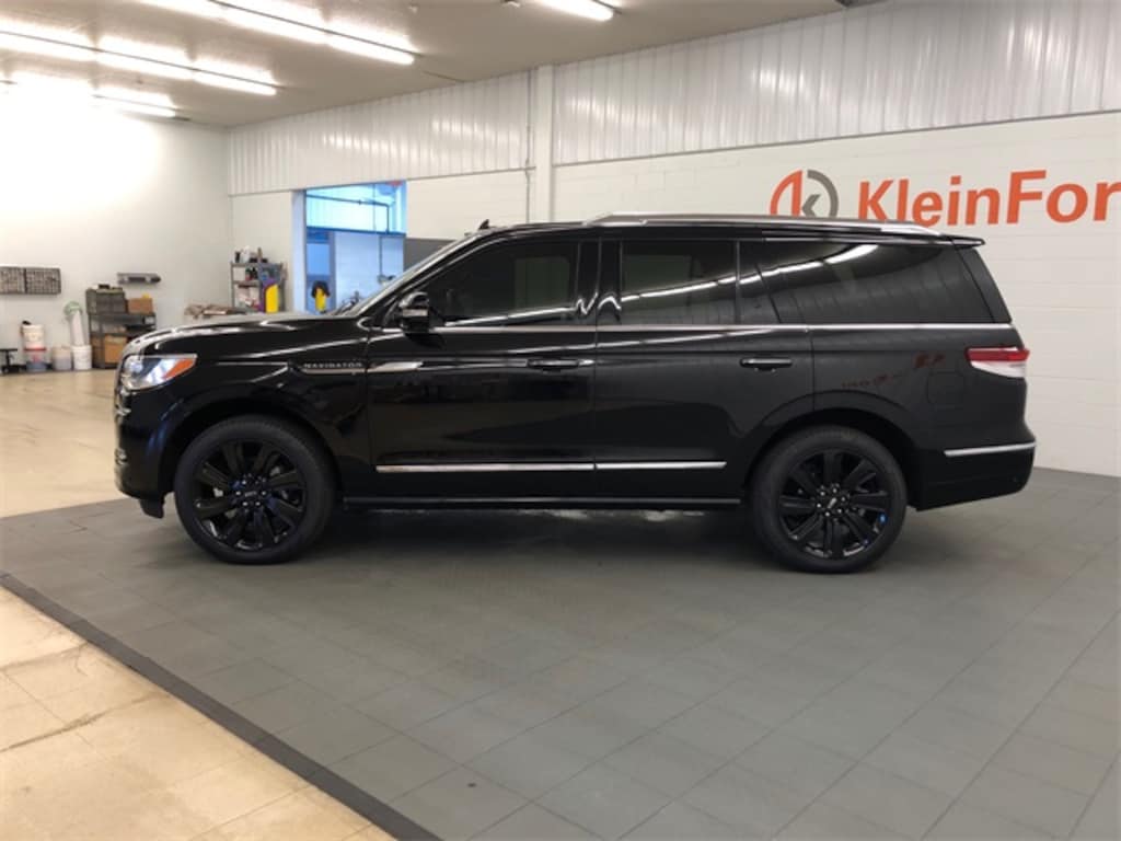 Used 2024 Lincoln Navigator Reserve Luxury Package SUV