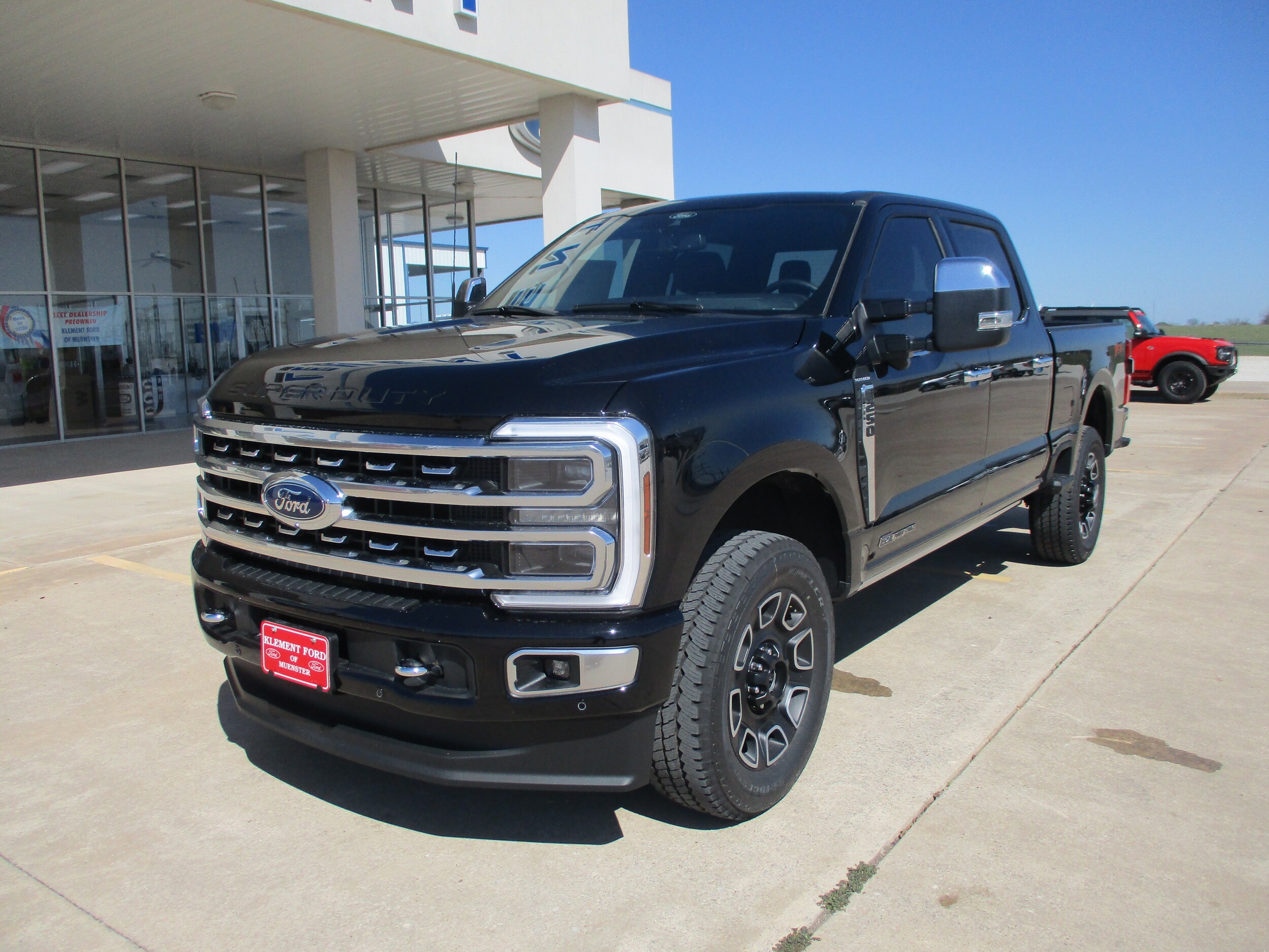2024 Ford F-250 photo 2