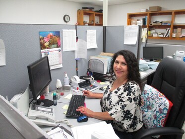 Staff member Mary Reed from 099988ae1a06