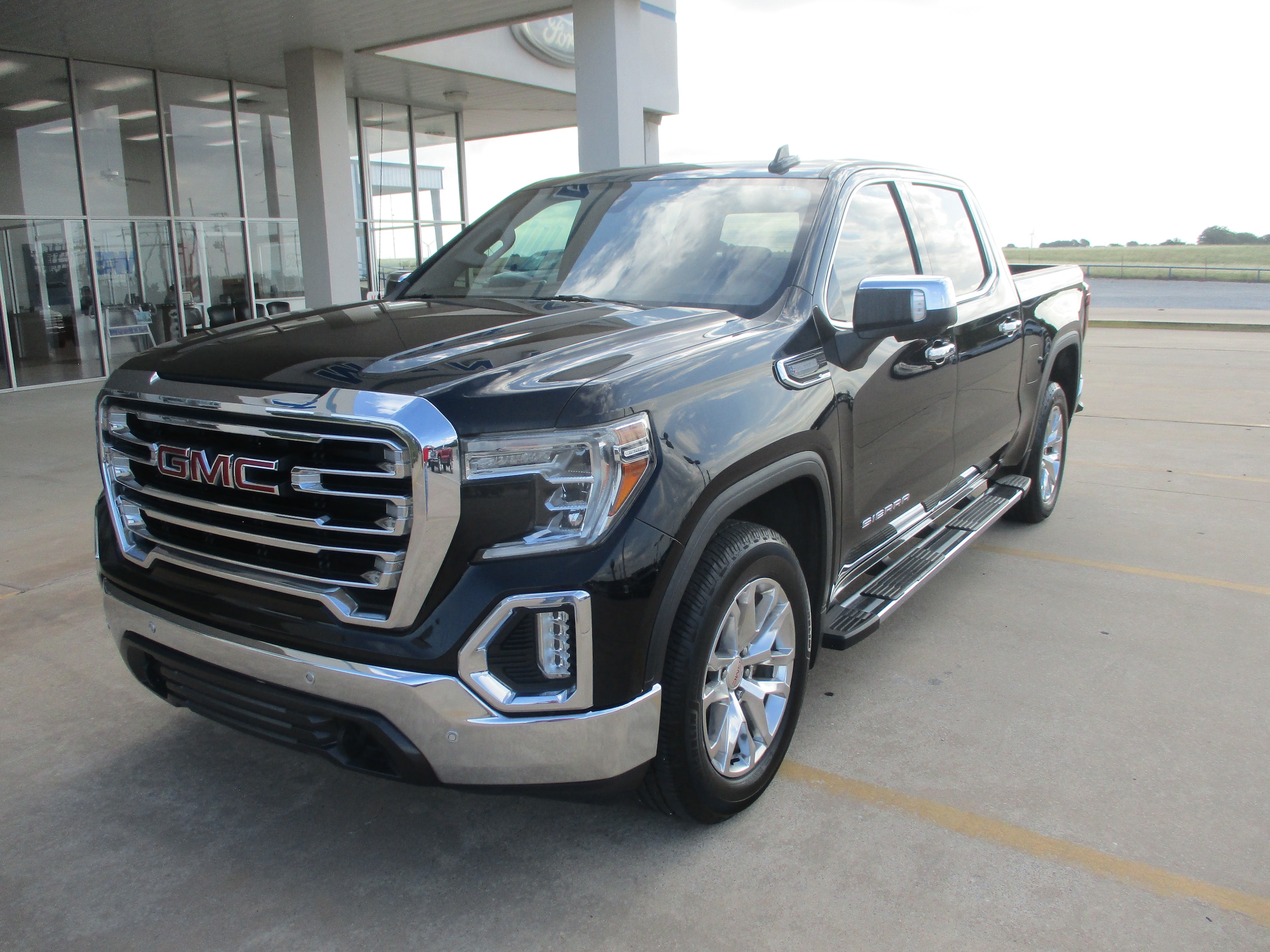 Used 2020 GMC Sierra 1500 SLT with VIN 3GTP8DED6LG271316 for sale in Muenster, TX
