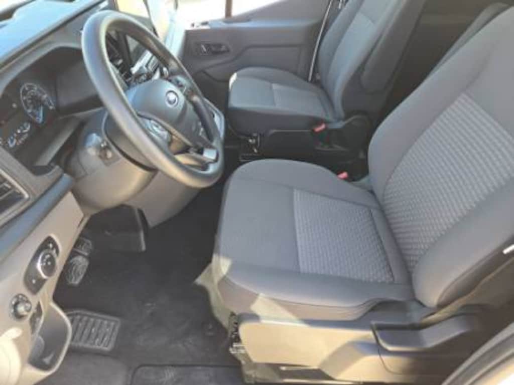 Used 2025 Ford Transit Passeng XLT