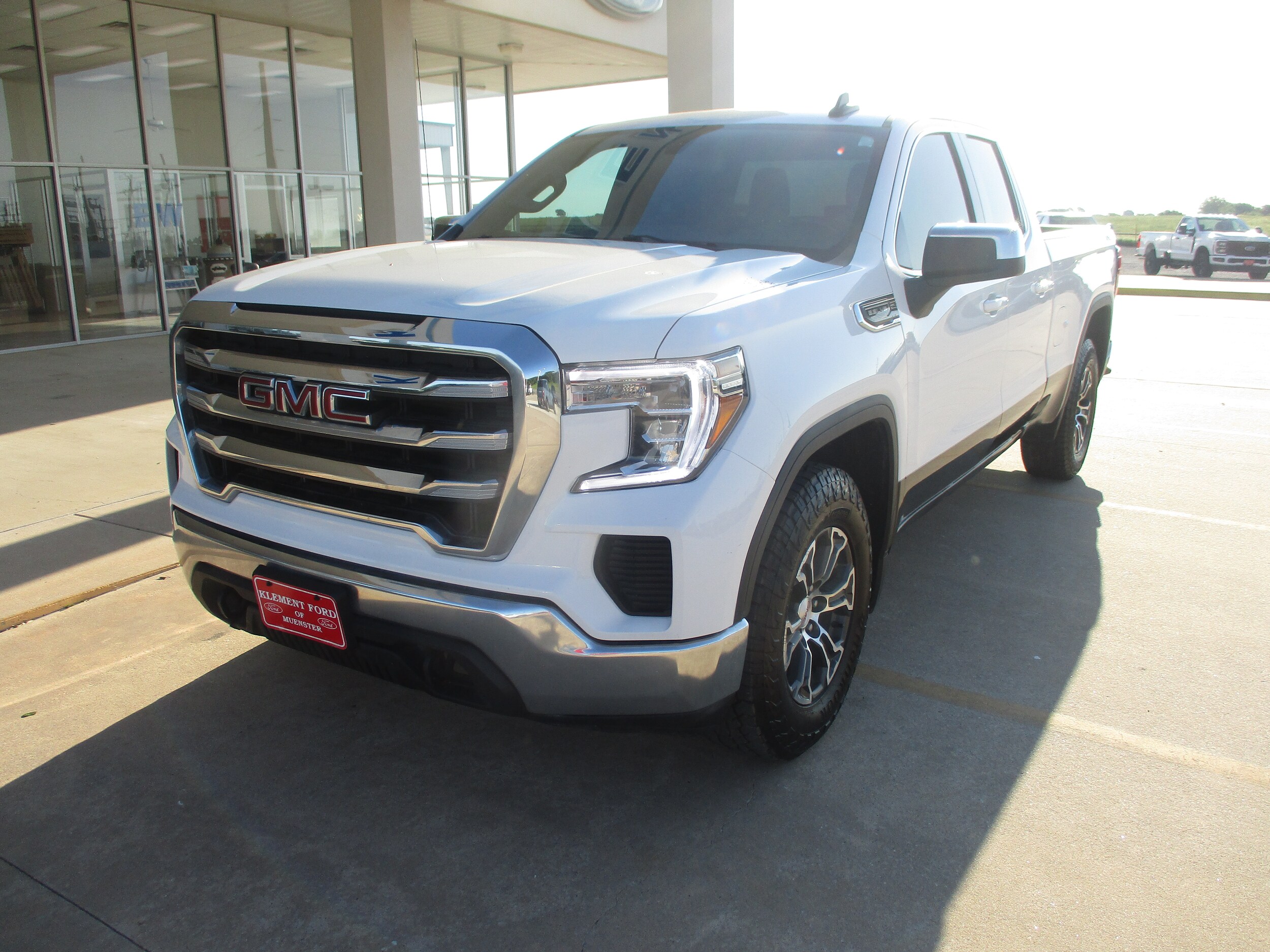 2022 Gmc Sierra Limited SLE photo 2
