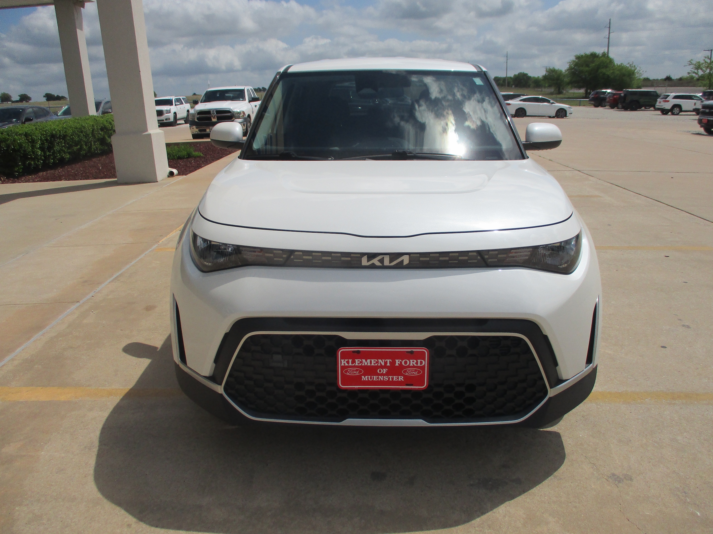 2023 Kia Soul LX - Photo 6