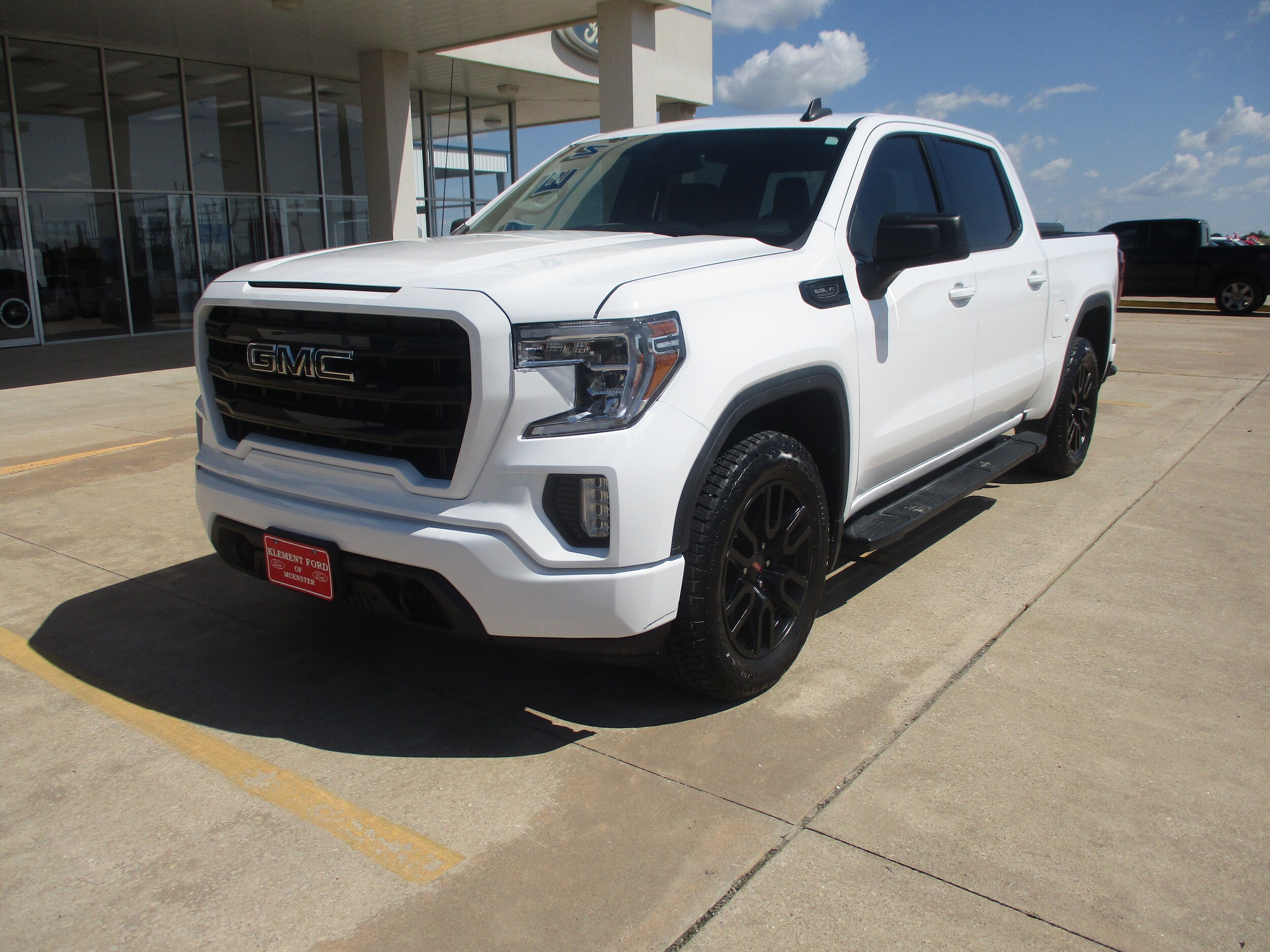 2020 Gmc Sierra 1500 Elevation photo 2