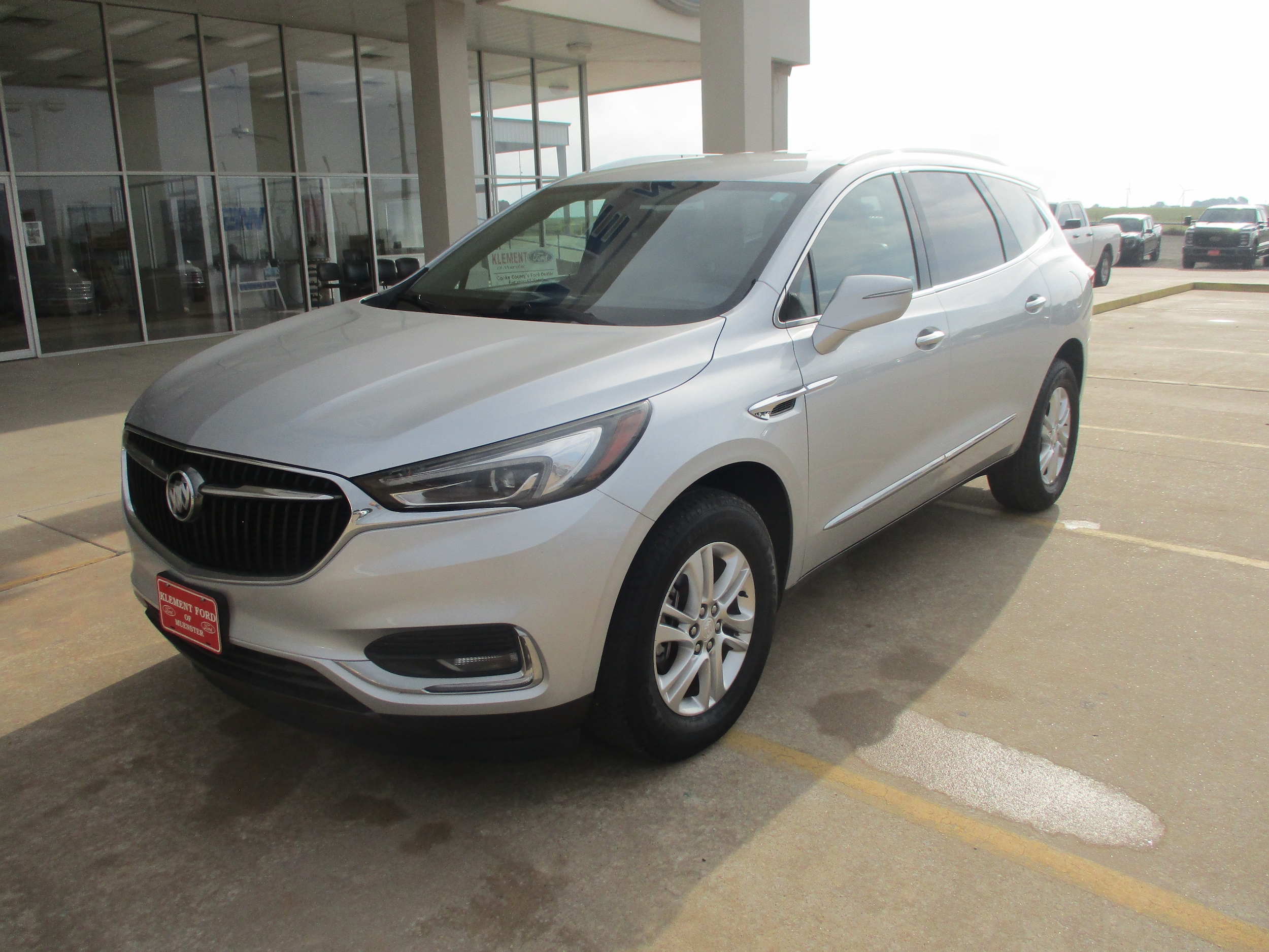 Used 2020 Buick Enclave Essence with VIN 5GAERBKW9LJ102082 for sale in Muenster, TX
