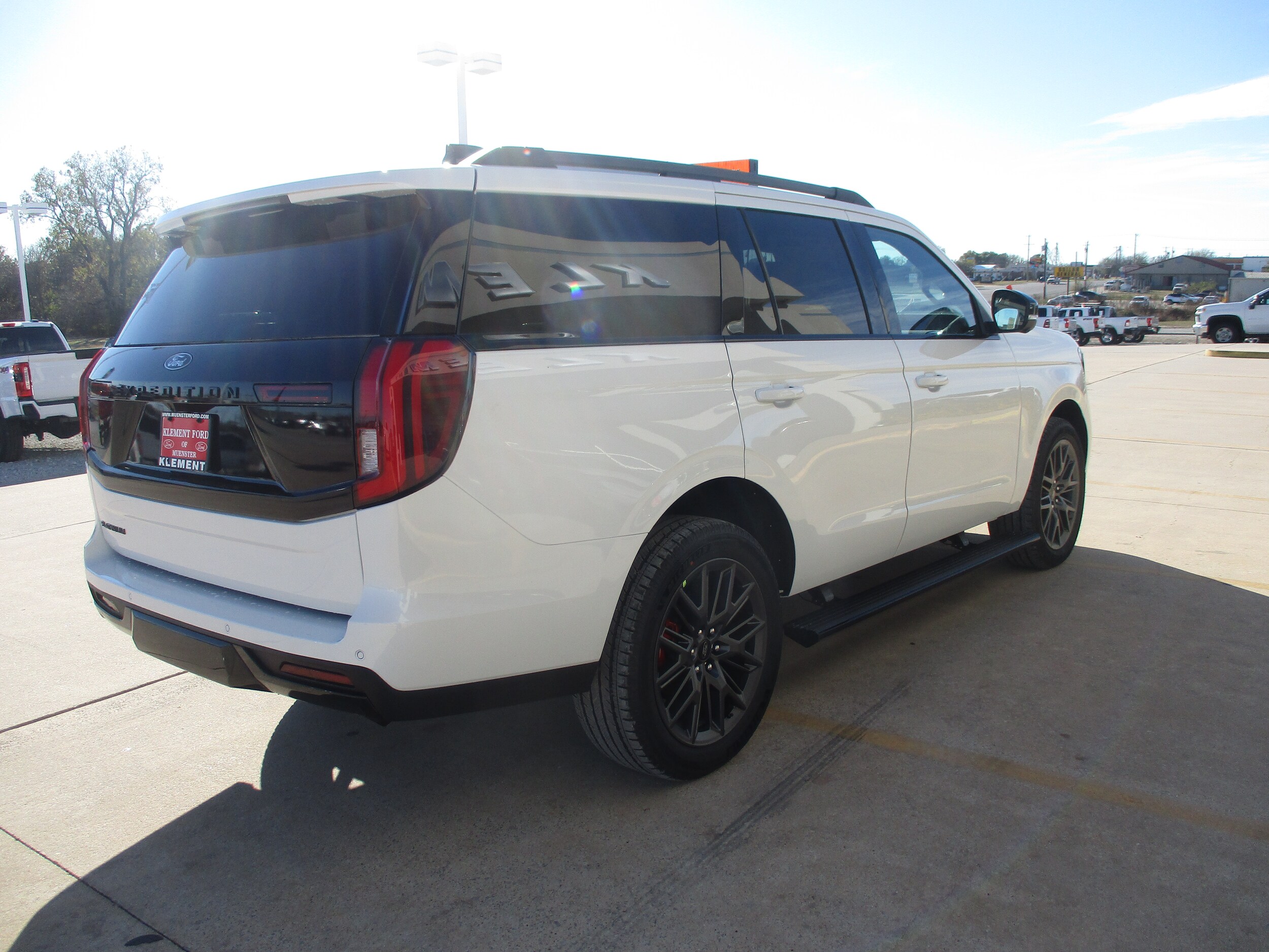 2025 Ford Expedition Platinum photo 4