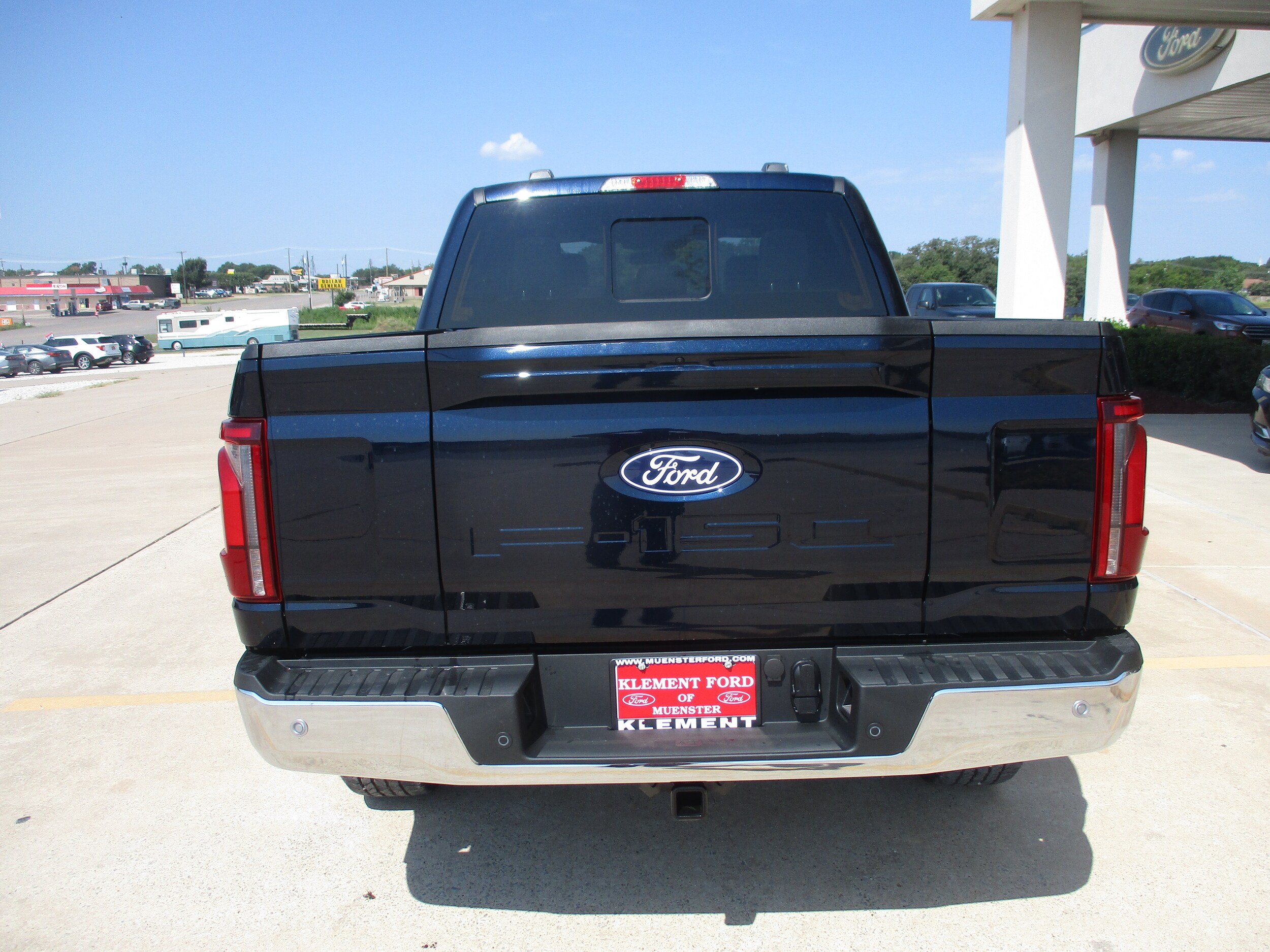 2025 Ford F-150 Lariat photo 3