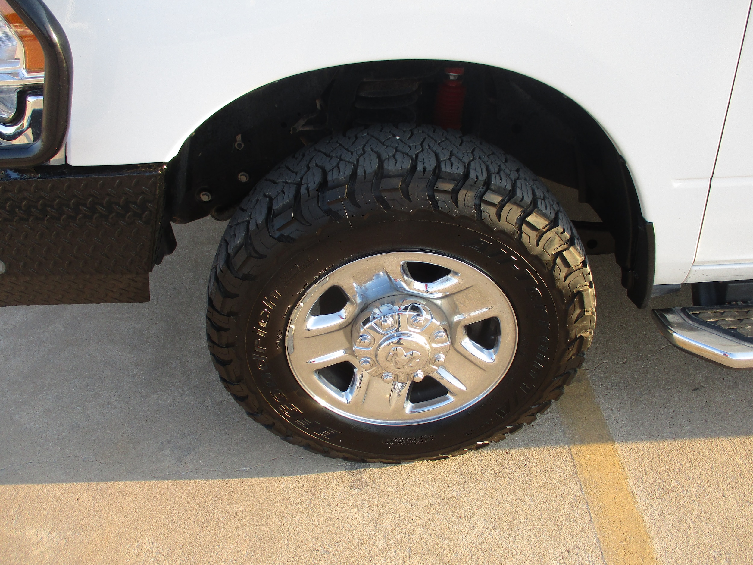 2023 Ram 2500 Tradesman photo 3