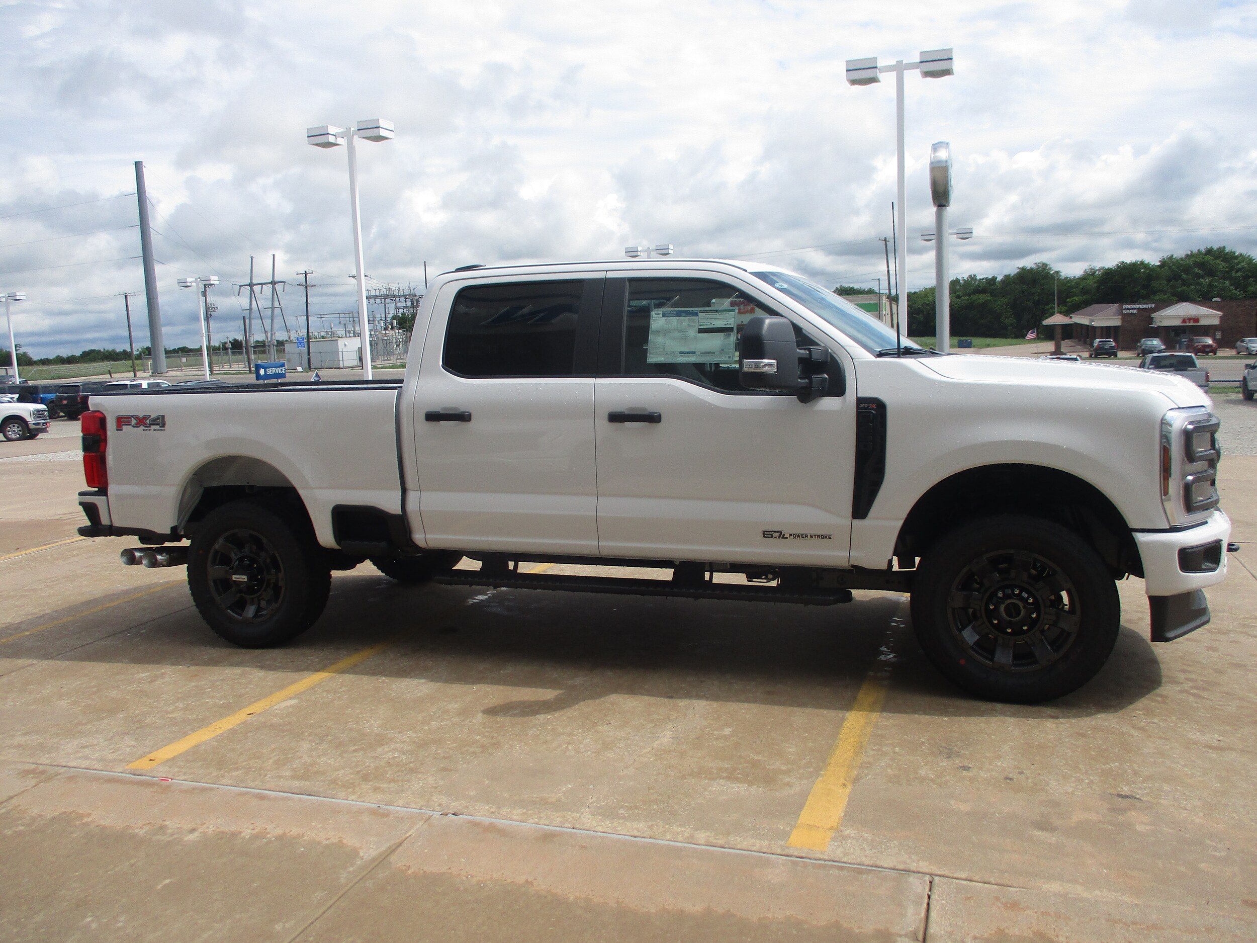 2025 Ford F-250 photo 4