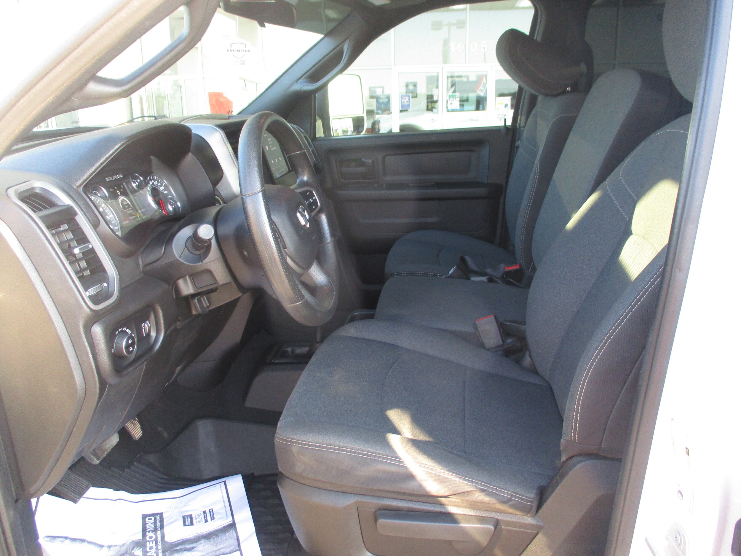 2023 Ram 2500 Tradesman photo 4