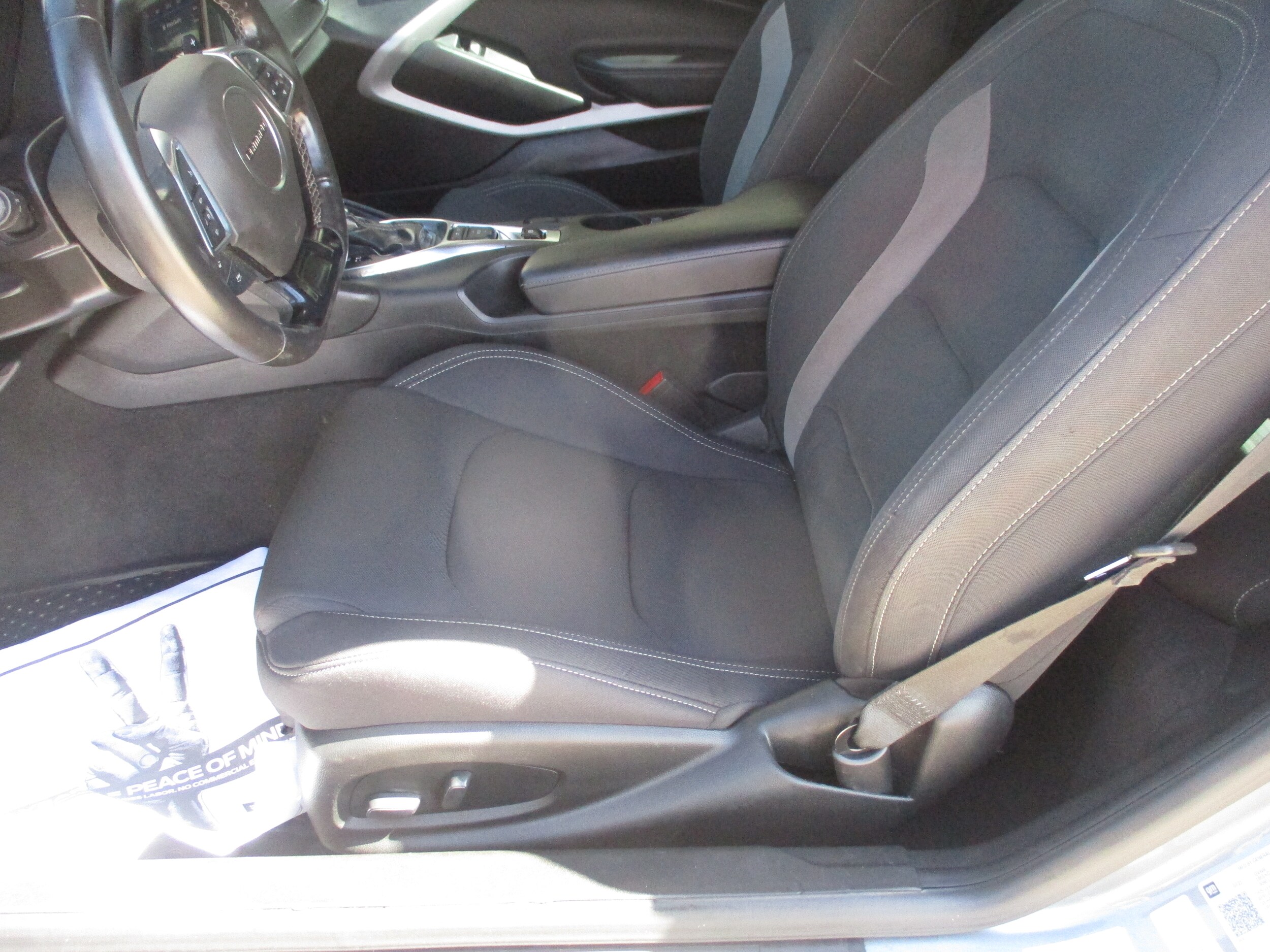 2021 Chevrolet Camaro 1LT photo 3