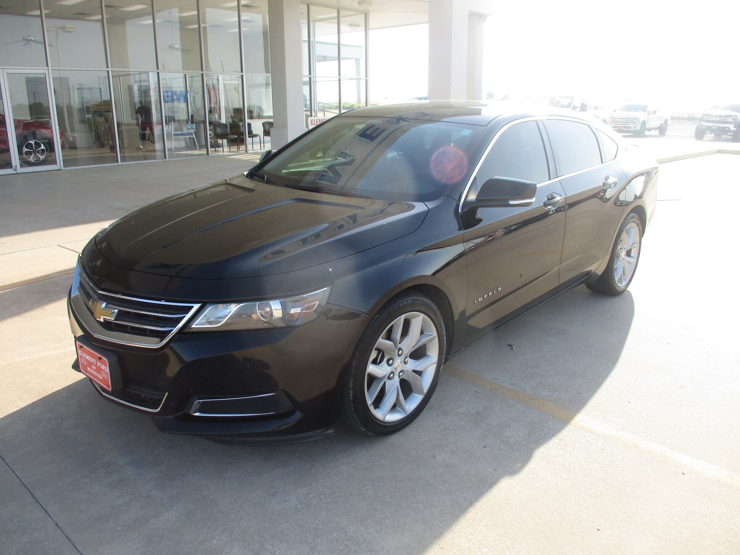 2015 Chevrolet Impala 2LT photo 2