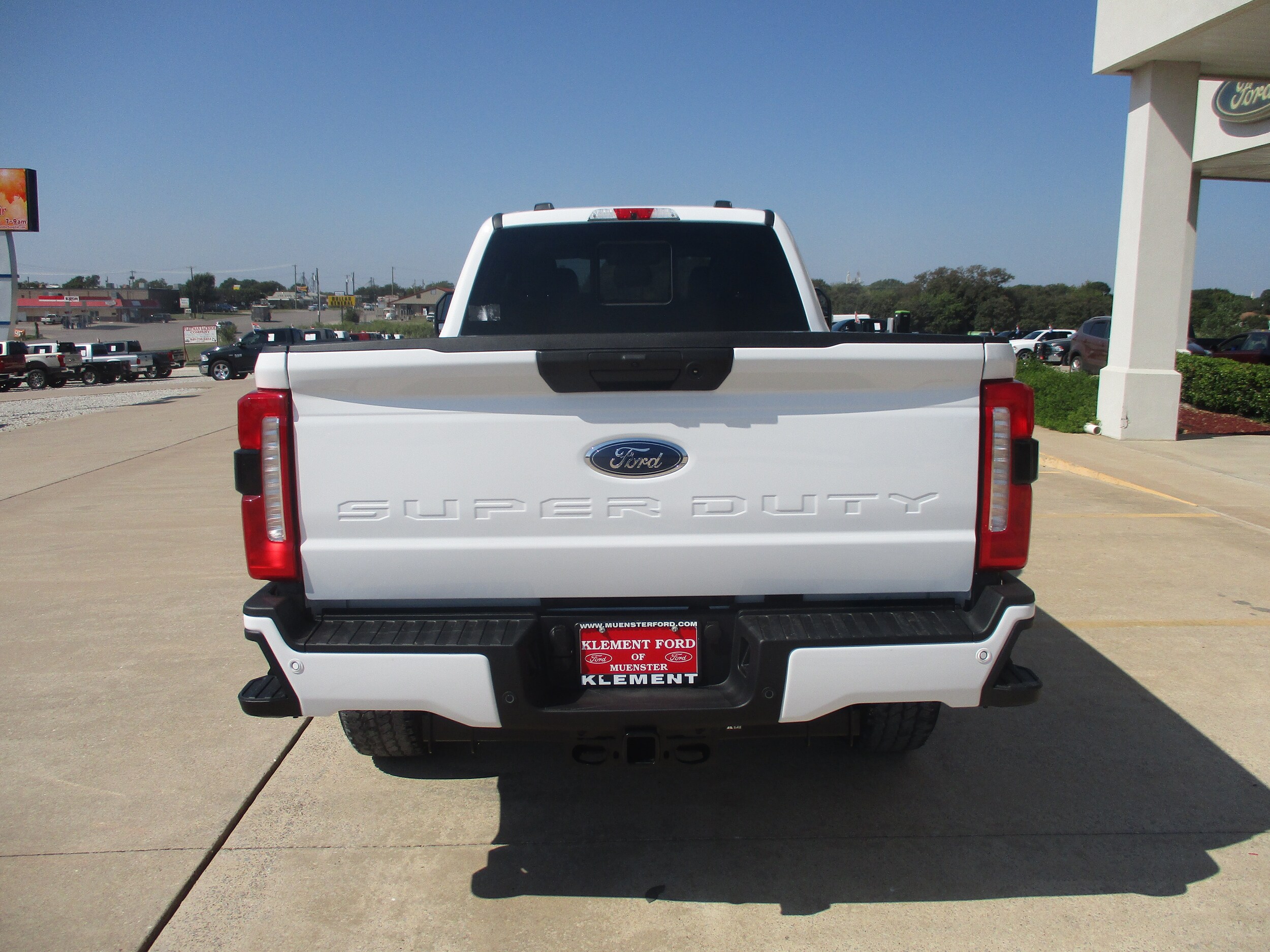 2026 Ford F-350 photo 2