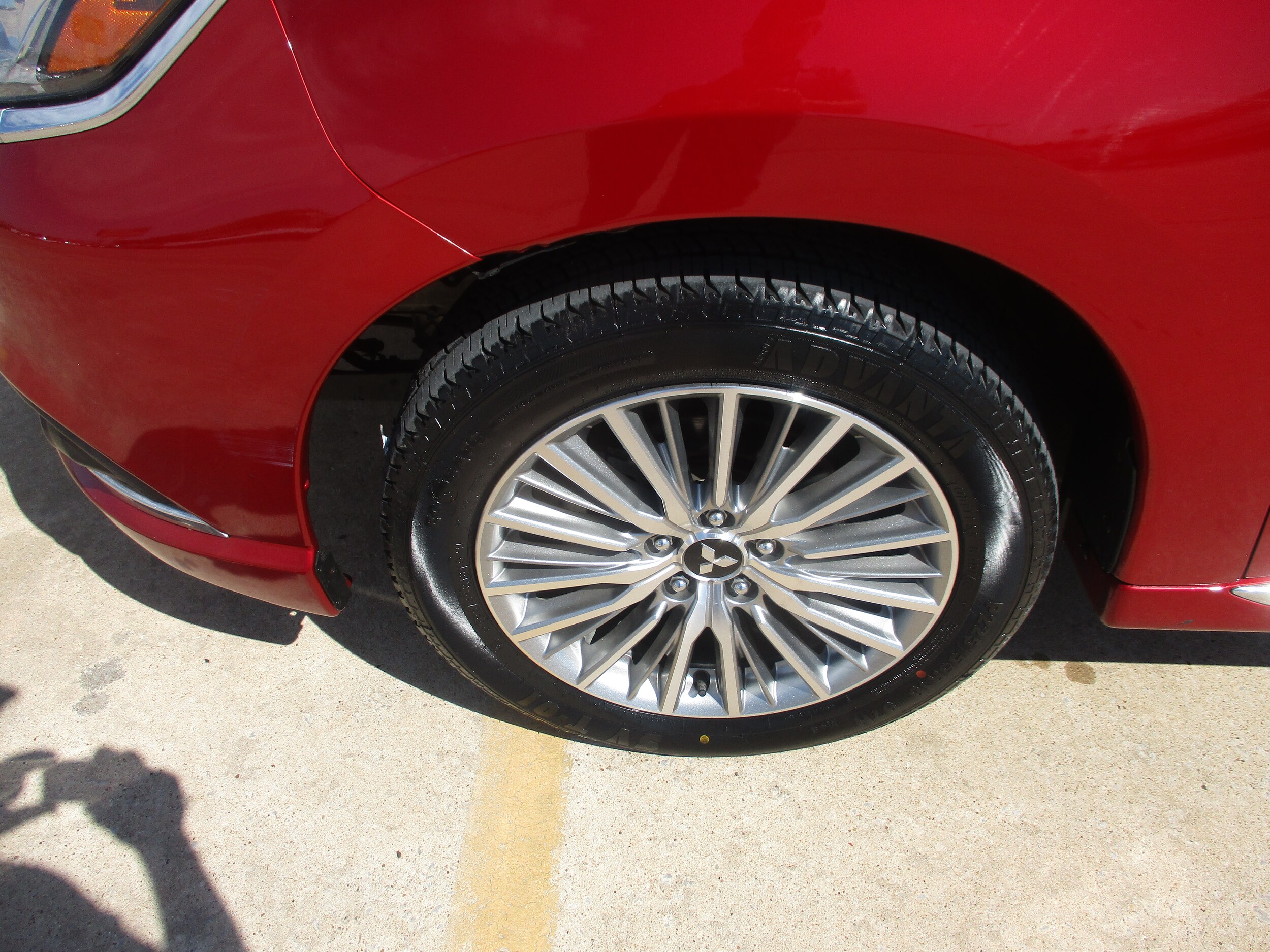 2020 Mitsubishi Outlander PHEV SEL photo 3