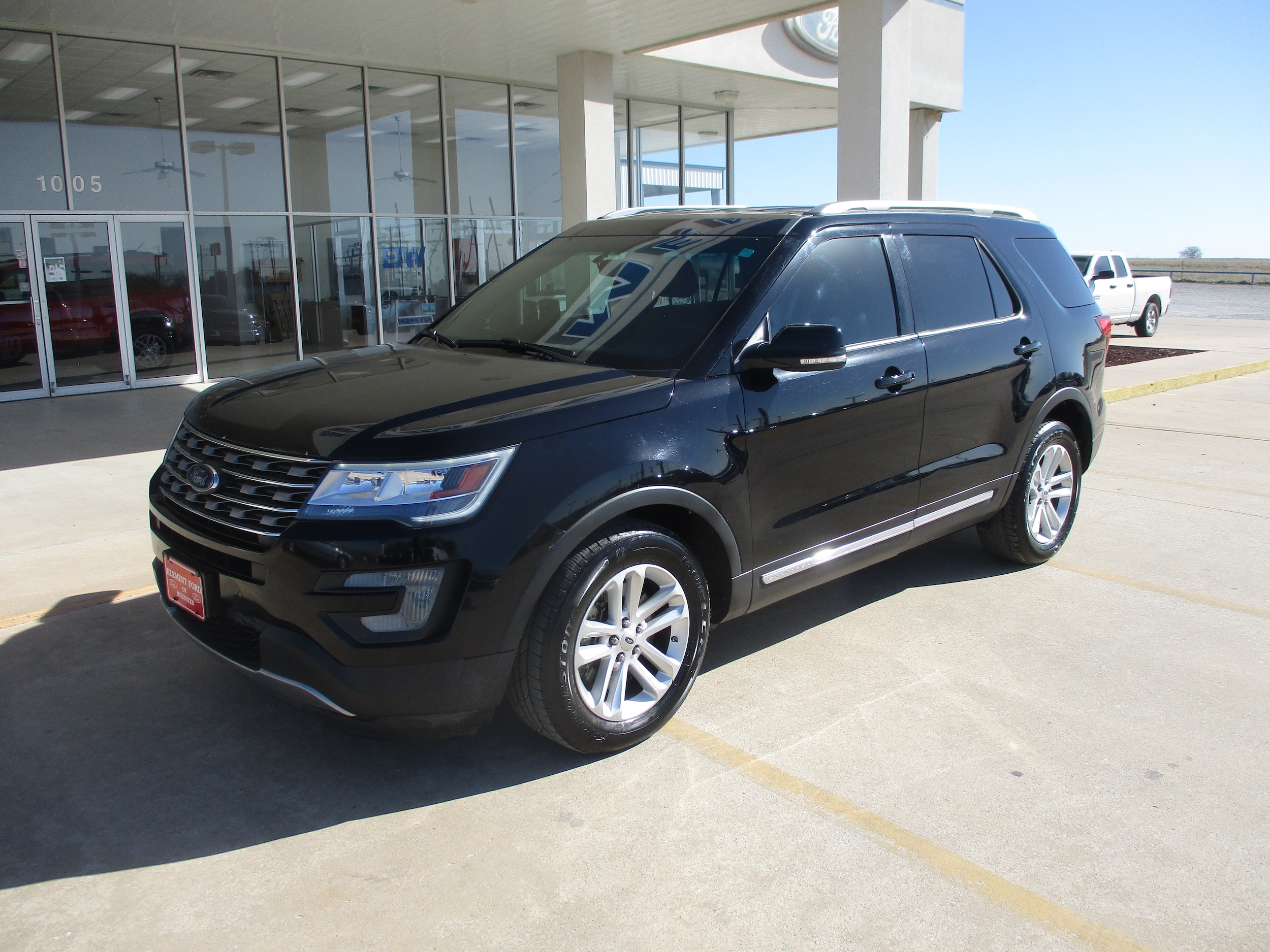 Used 2016 Ford Explorer XLT with VIN 1FM5K7D88GGB71519 for sale in Muenster, TX