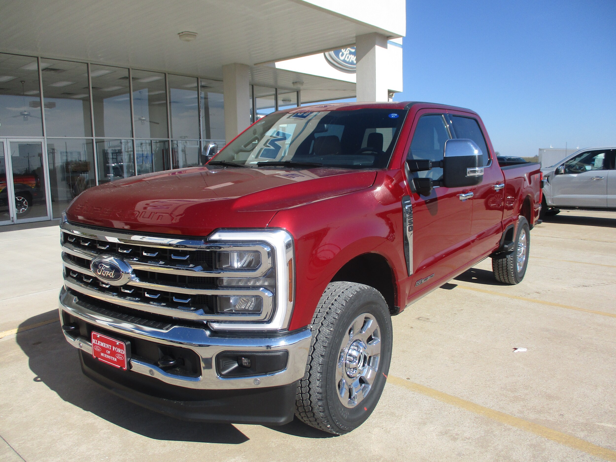 2025 Ford F-250 Lariat photo 2