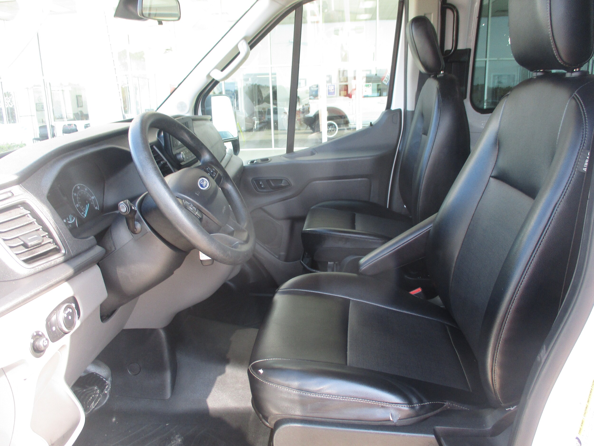 2020 Ford Transit Cargo photo 4