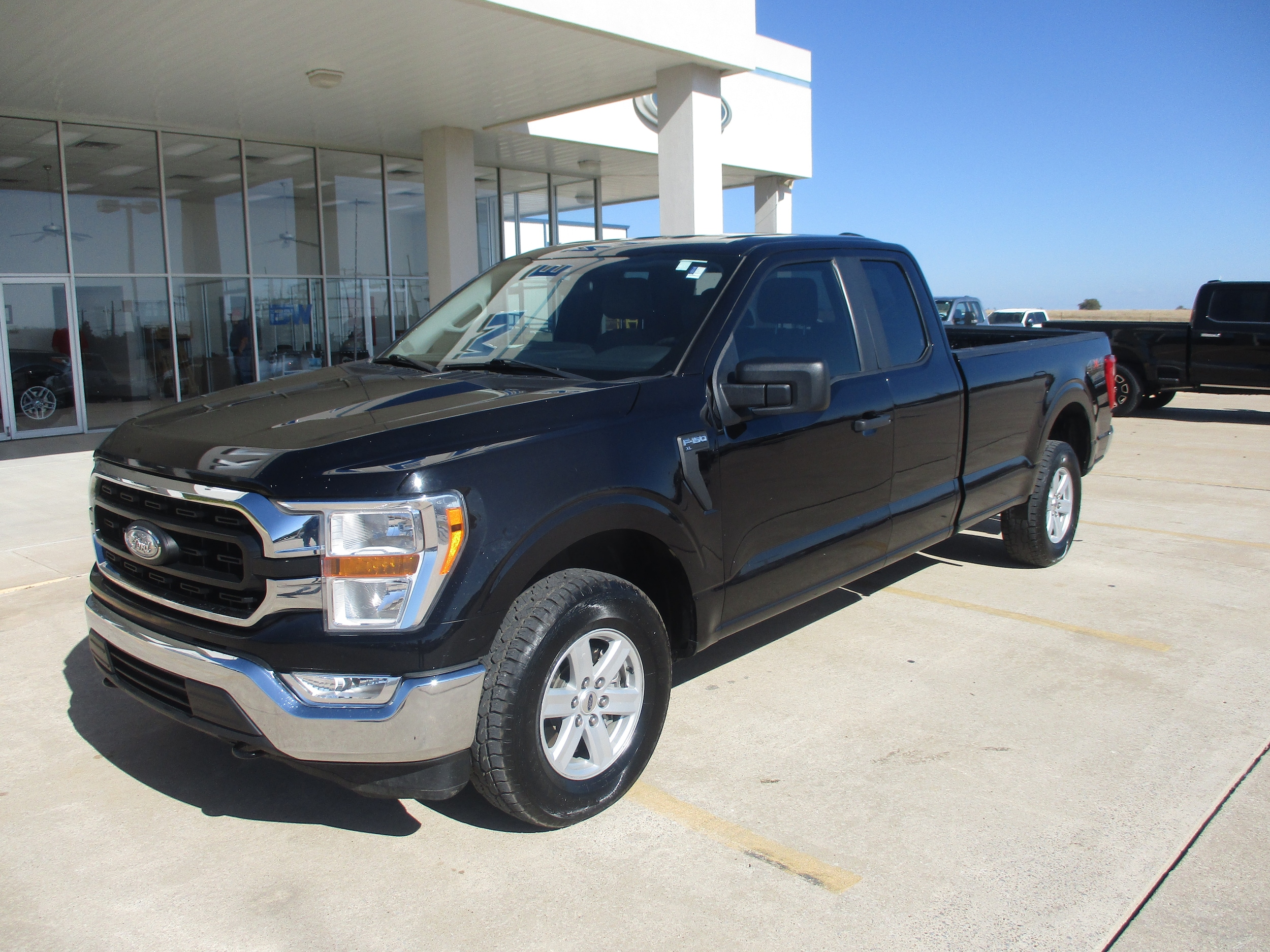 Used 2021 Ford F-150 XL with VIN 1FTFX1E52MKE17307 for sale in Muenster, TX