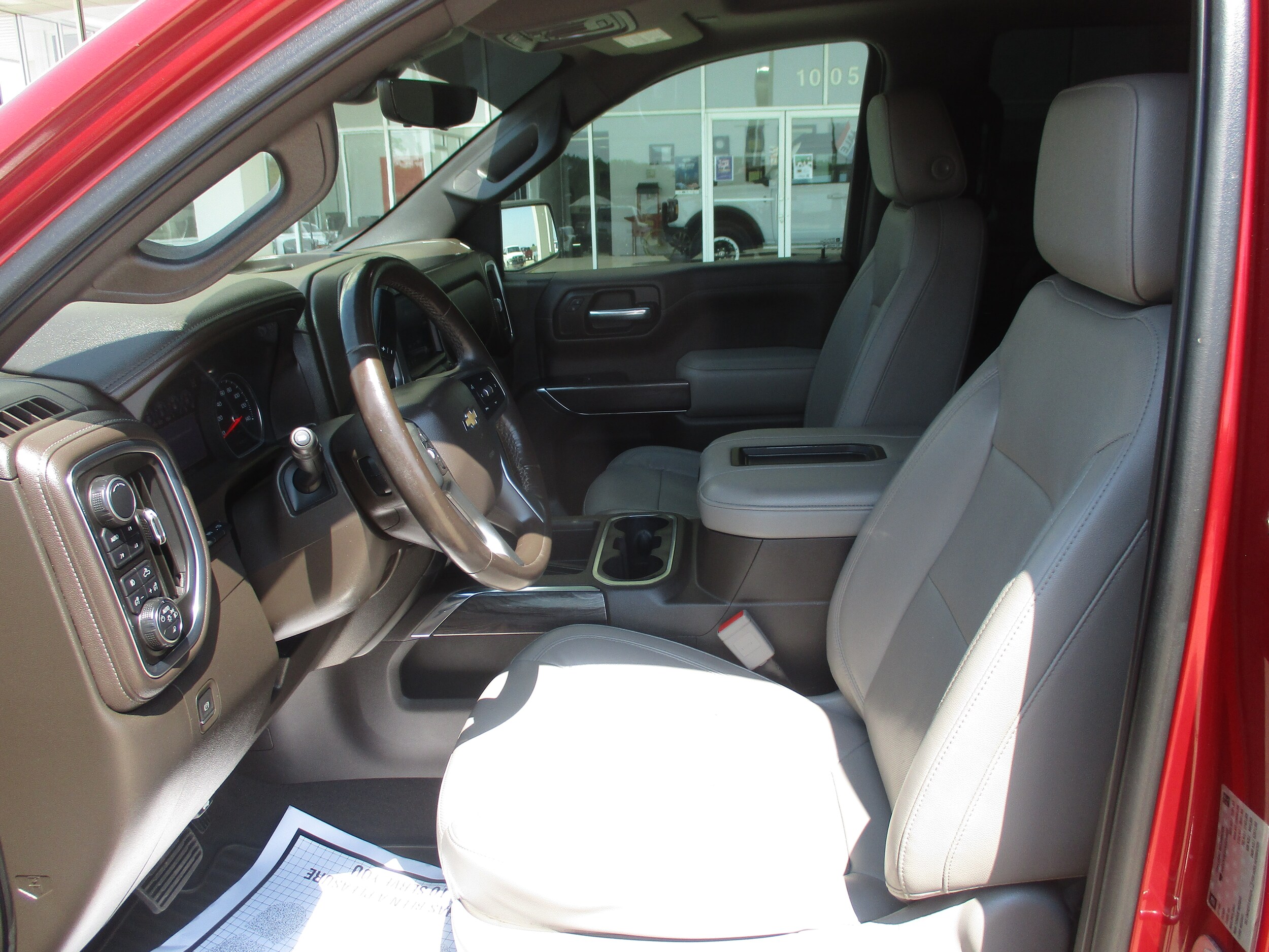 2019 Chevrolet Silverado 1500 LTZ photo 3
