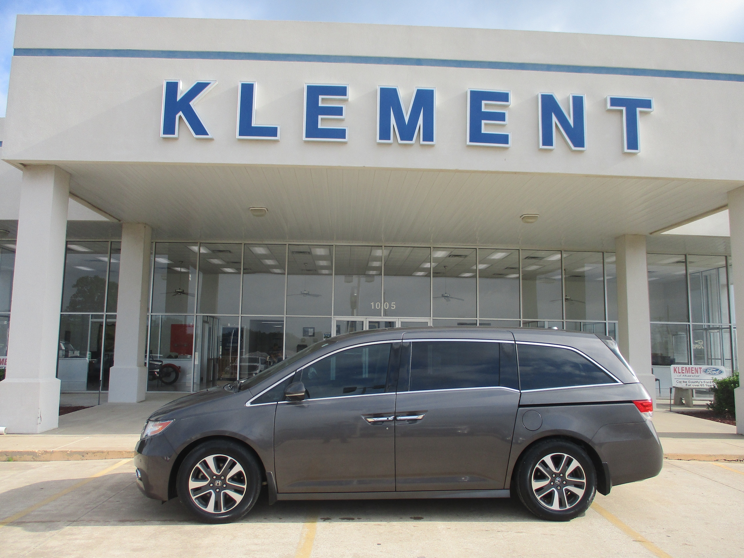 2016 Honda Odyssey Touring Elite's photo
