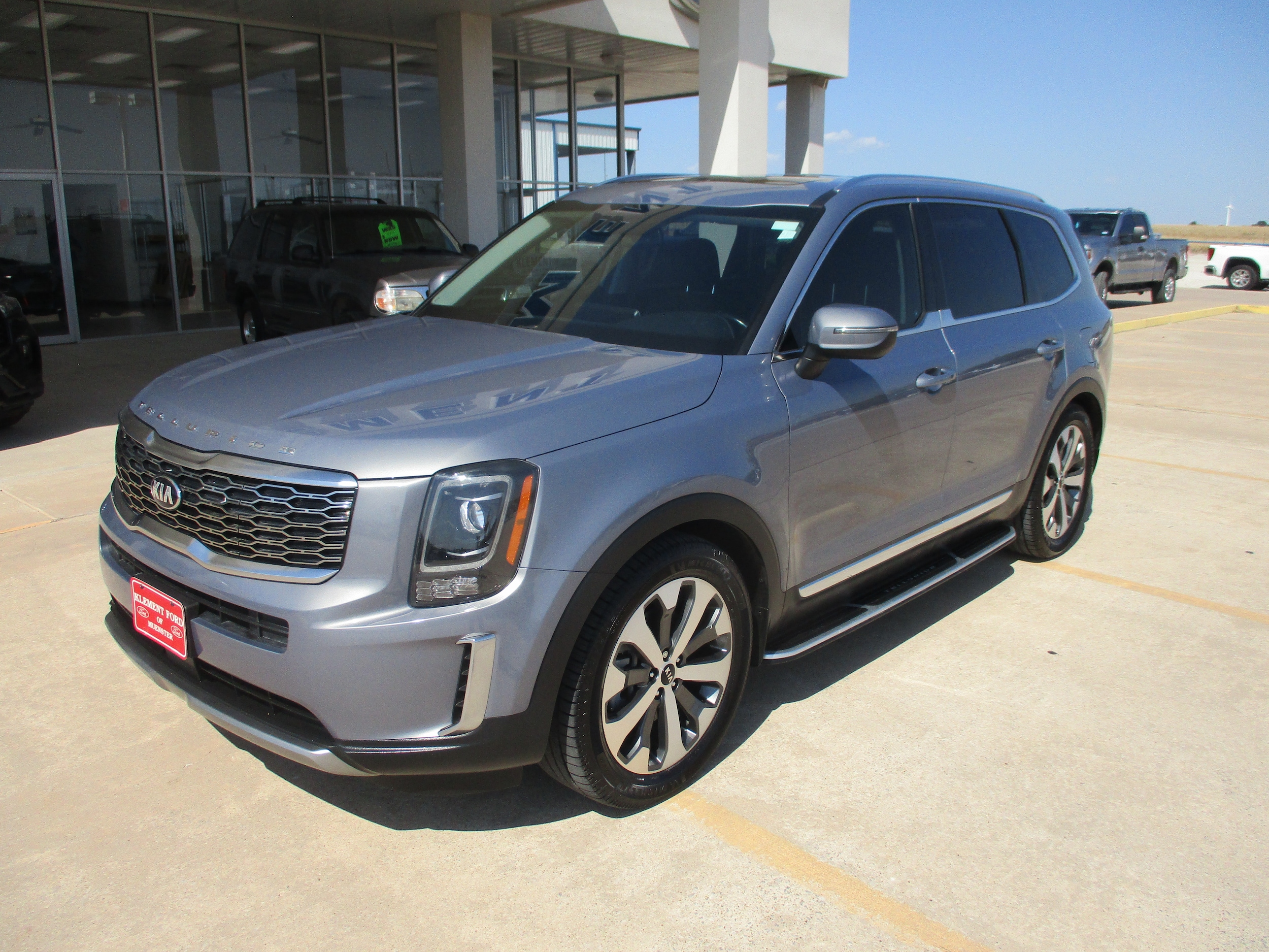 Used 2020 Kia Telluride EX with VIN 5XYP3DHC2LG059917 for sale in Muenster, TX